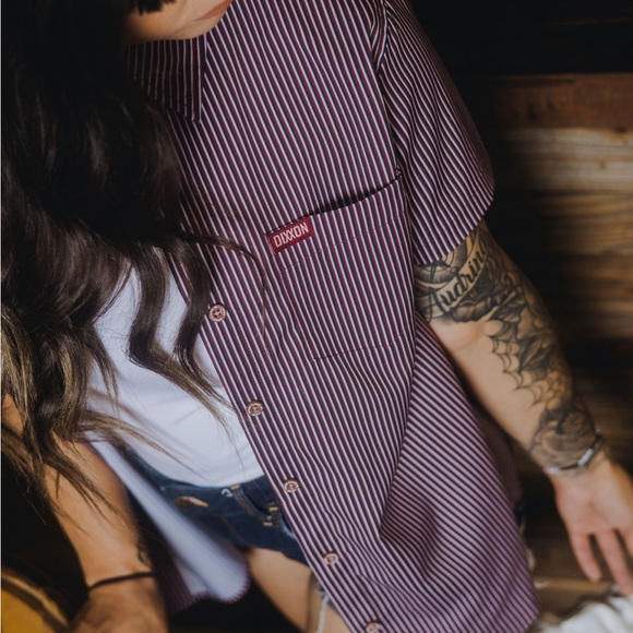 DIXXON BENNY TRIPLE STRIPE WOMEN'S SHORT SLEEVE - MAROON size large - Picture 3 of 10